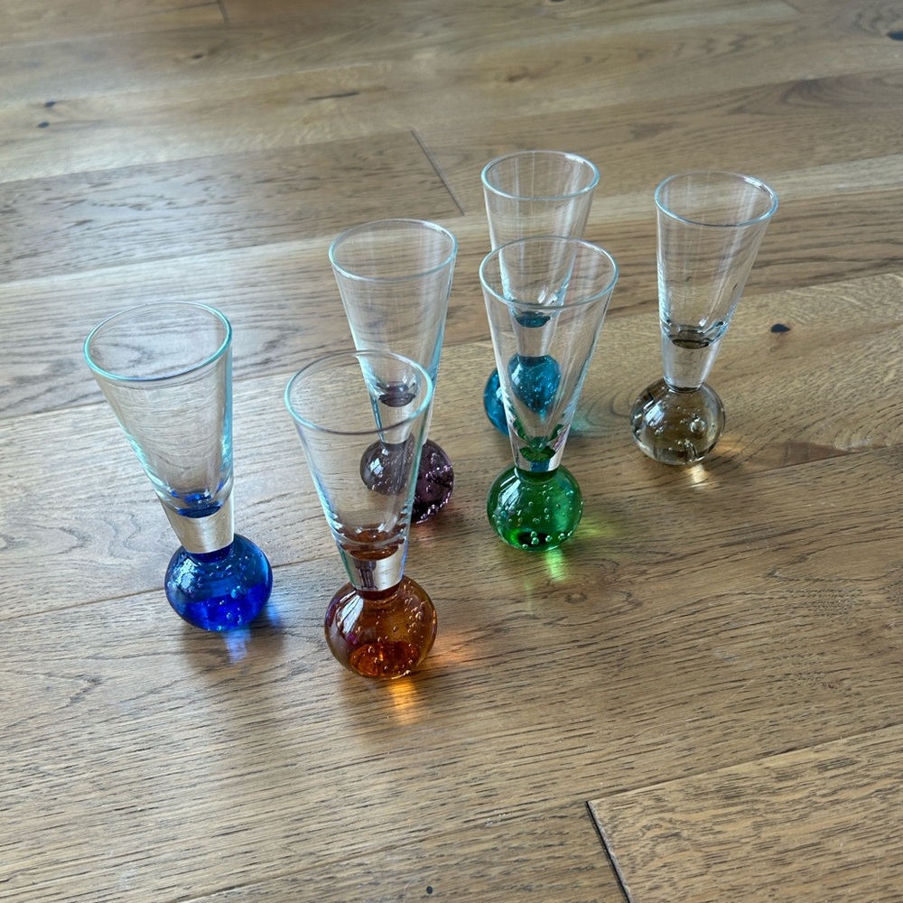 Vintage Shot Glasses Air Bubble Colored Ball Bottom Bases 4.5” Set of 6 & Tray